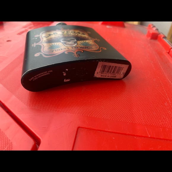 Flask - Picture 3 of 6